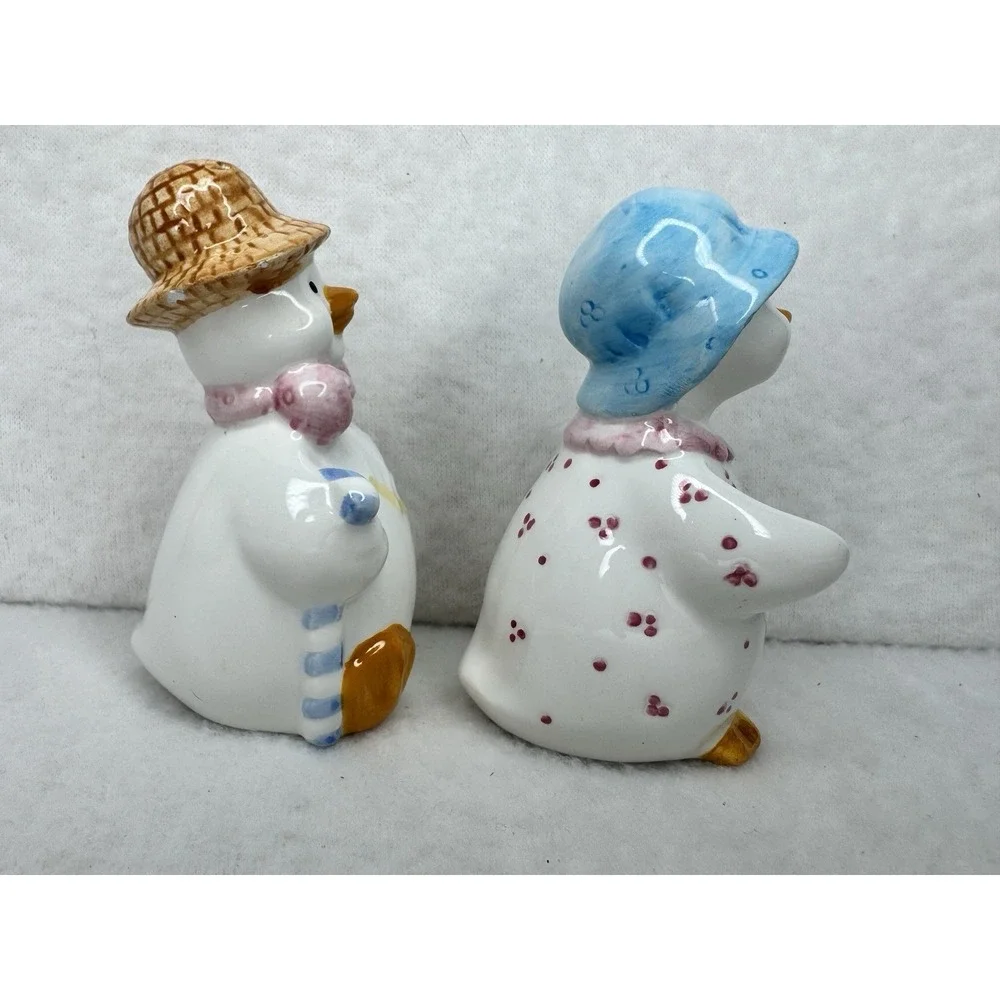 Vintage Boy and Girl Duck Salt And‎ Pepper Shakers Set
